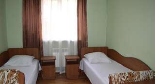 Гостиница Guest House V Olimpiyskoy Derevne Адлер Трехместный номер эконом-класса-5
